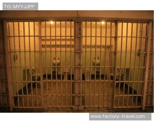 监狱中的足球传奇人物盘点及他们的故事与成就 监狱中的足球传奇人物盘点及他们的故事与成就